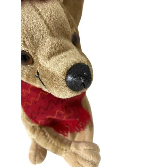 Vintage 1990s Chihuahua Mexican Plush Sombrero Poncho Snuggle Toy DGE Corp - Picture 2 of 9